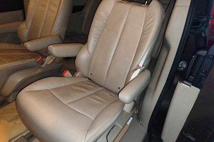 Used Buick GL8 2017 25S Luxury Version China V Standard Left Rear Seat