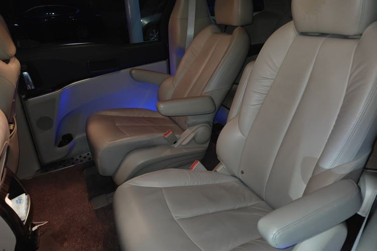Used Buick GL8 2017 25S Luxury Version China V Standard Left Rear Seat