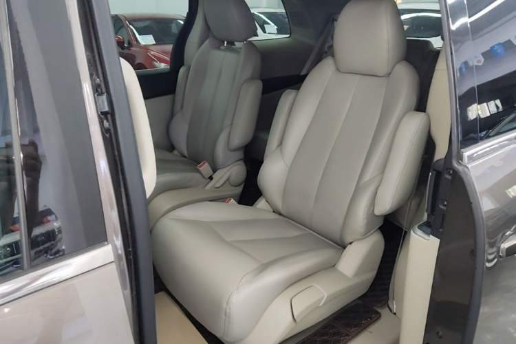 Used Buick GL8 2017 25S Comfort Version China V Standard Left Rear Seat