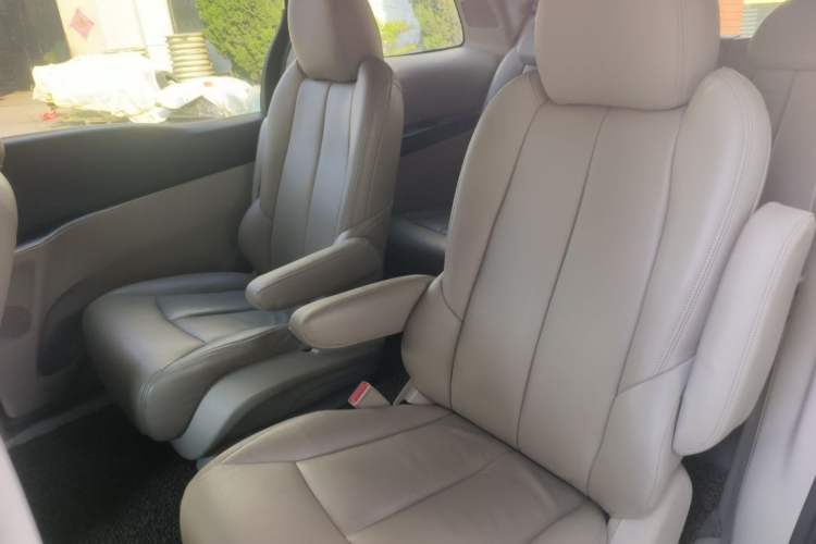 Used Buick GL8 2017 25S Comfort Version China V Standard Left Rear Seat