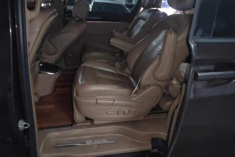 Used Buick GL8 2017 ES 28T Flagship Model China V Standard Left Rear Seat
