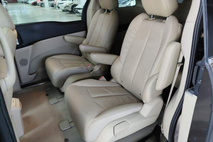 Used Buick GL8 2017 25S Luxury Version China V Standard Left Rear Seat