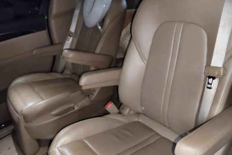 Used Buick GL8 2017 ES 28T Luxury Model China V Standard Left Rear Seat