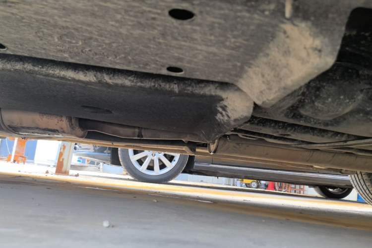 Used Buick GL8 2017 ES 28T Luxury Model China V Standard Left Side Sill