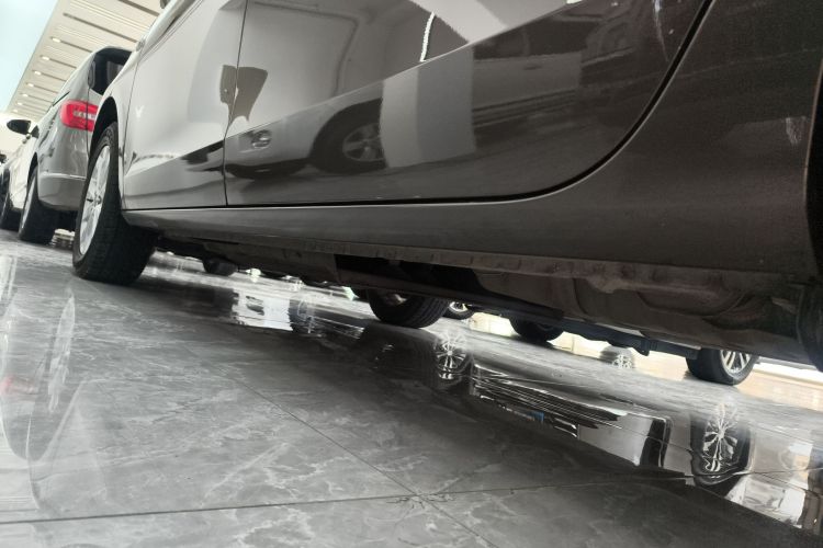 Used Buick GL8 2017 25S Comfort Version China V Standard Left Side Sill