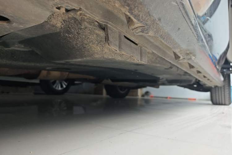 Used Buick GL8 2017 ES 28T Comfort Model China V Standard Left Side Sill