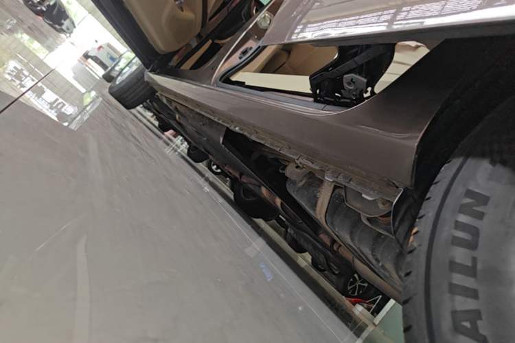 Used Buick GL8 2017 25S Luxury Version China V Standard Left Side Sill
