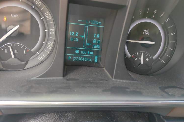 Used Buick GL8 2017 25S Prestige Version China V Standard Odometer Close Up