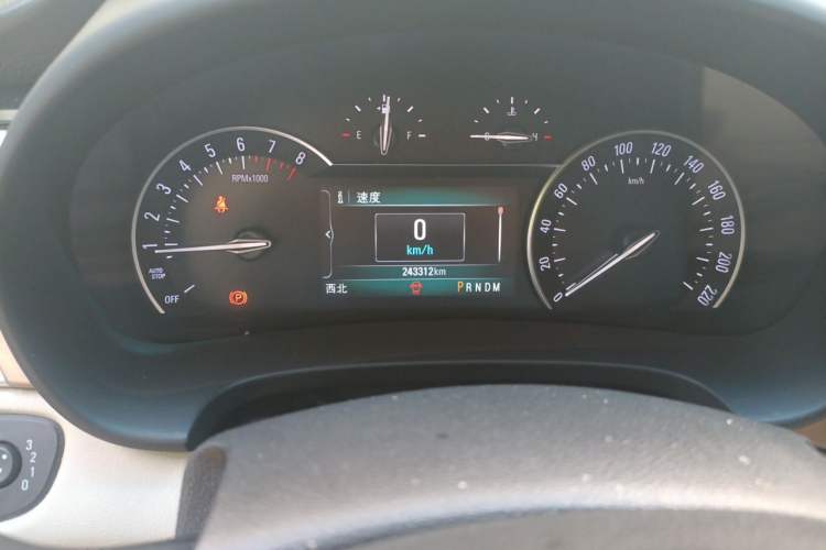 Used Buick GL8 2017 ES 28T Comfort Model China V Standard Odometer Close Up
