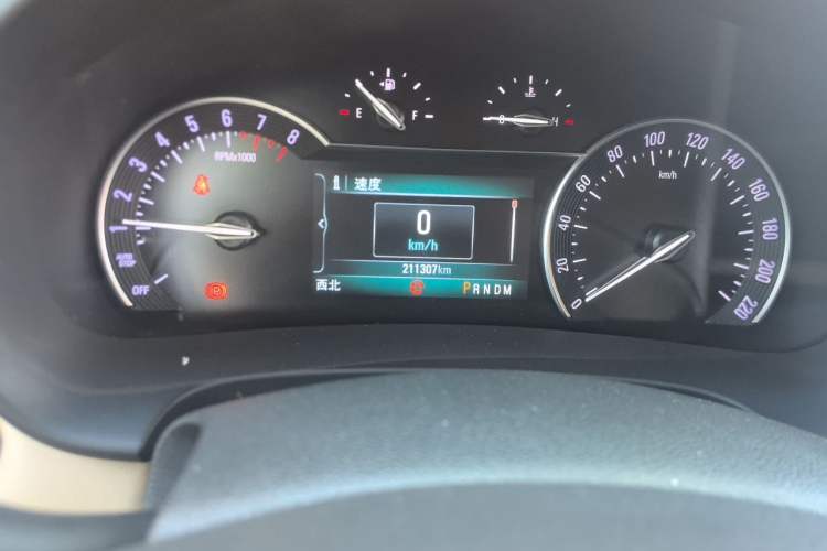 Used Buick GL8 2017 ES 28T Premium Version China V Standard Odometer Close Up