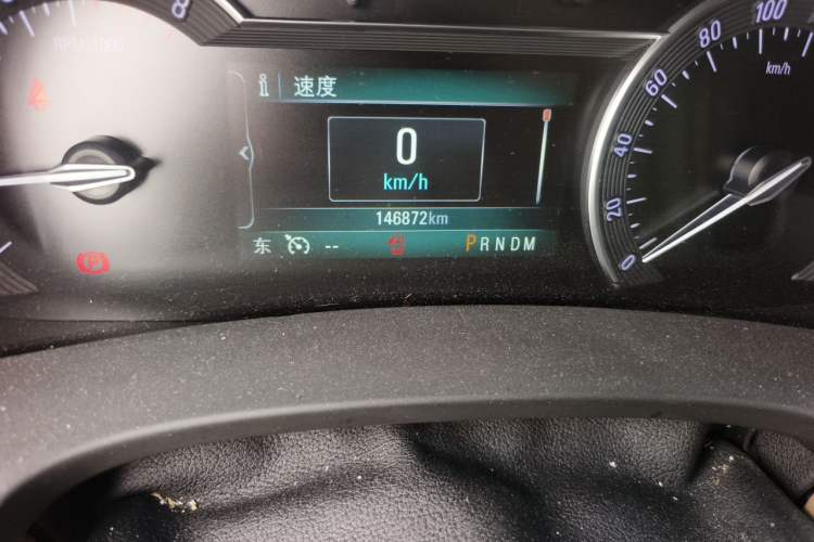 Used Buick GL8 2017 ES 28T Premium Version China V Standard Odometer Close Up