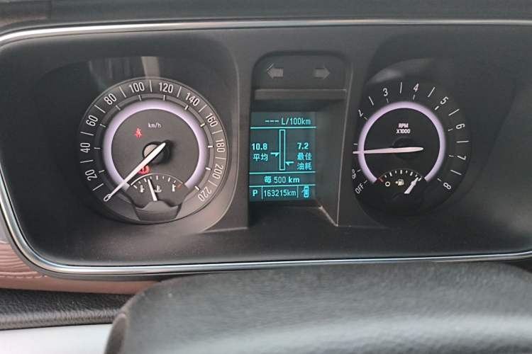 Used Buick GL8 2017 25S Comfort Version China V Standard Odometer Close Up