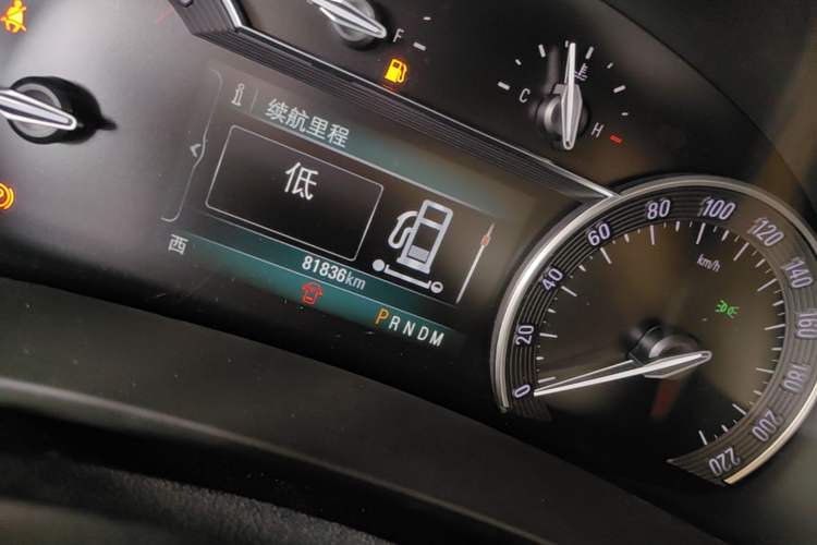 Used Buick GL8 2017 ES 28T Comfort Model China V Standard Odometer Close Up