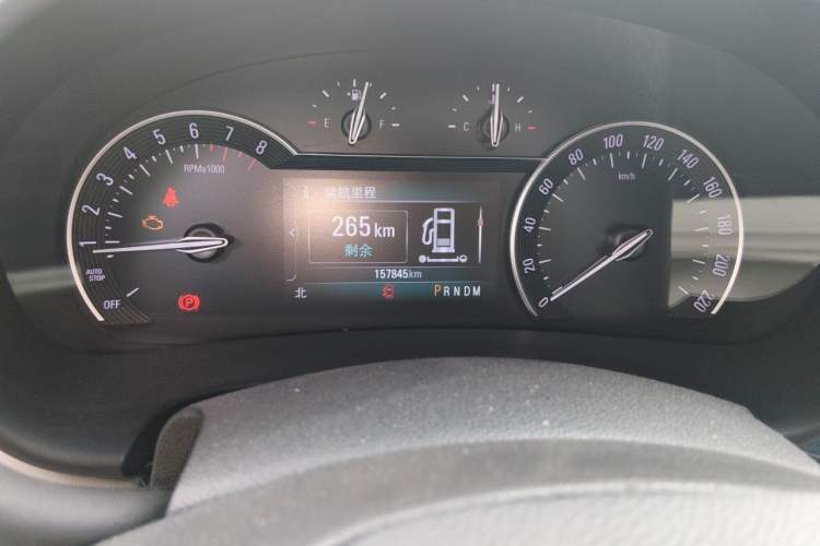 Used Buick GL8 2017 ES 28T Comfort Model China V Standard Odometer Close Up