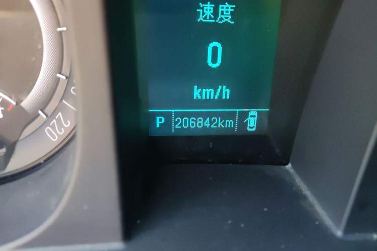 Used Buick GL8 2017 25S Comfort Version China V Standard Odometer Close Up