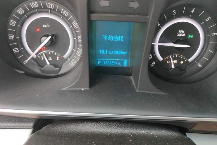 Used Buick GL8 2017 25S Luxury Version China V Standard Odometer Close Up