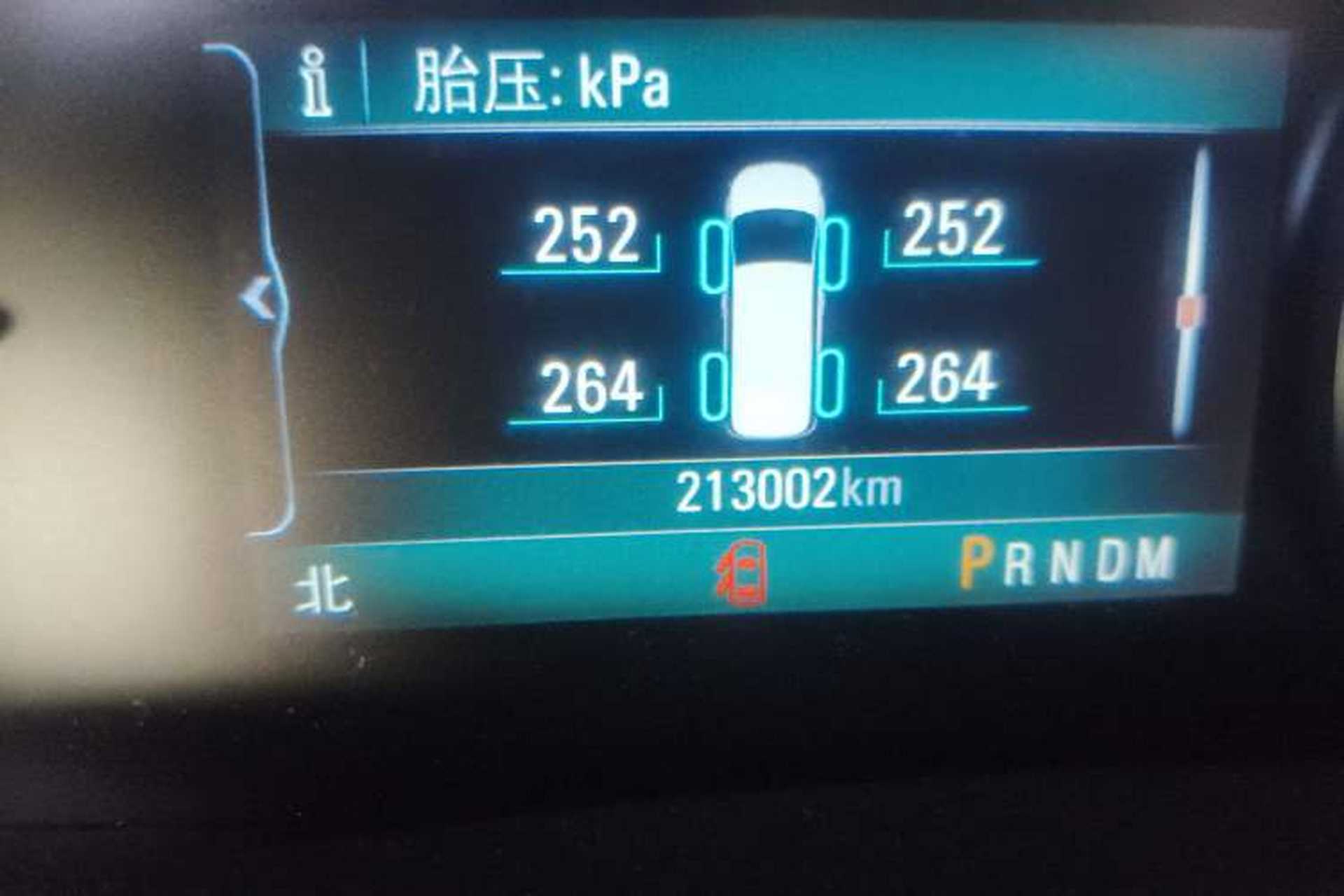 Used Buick GL8 2017 ES 28T Flagship Model China V Standard Odometer Close Up