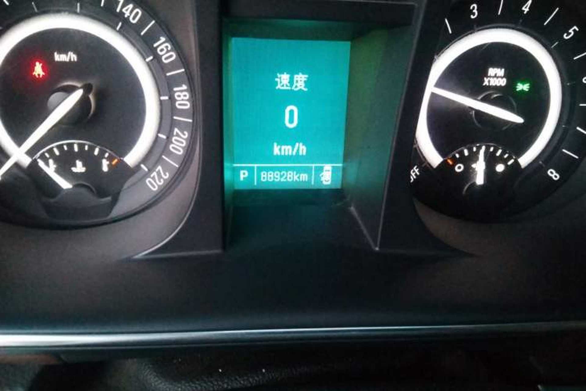 Used Buick GL8 2017 25S Luxury Version China V Standard Odometer Close Up