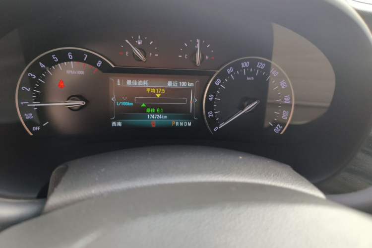 Used Buick GL8 2017 ES 28T Comfort Model China V Standard Odometer Close Up