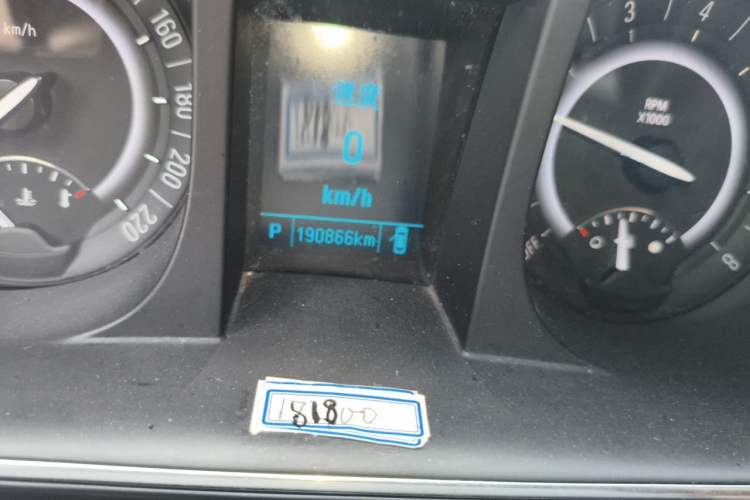 Used Buick GL8 2017 25S Comfort Version China V Standard Odometer Close Up