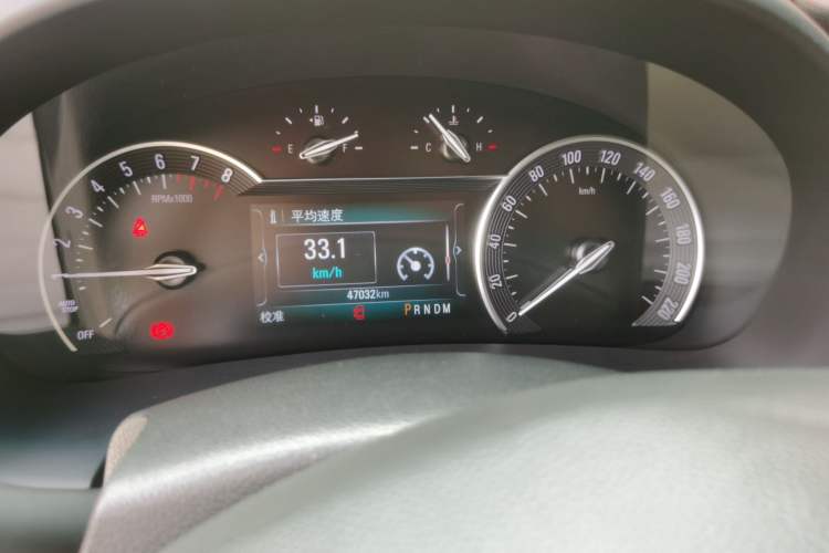Used Buick GL8 2017 ES 28T Comfort Model China V Standard Odometer Close Up