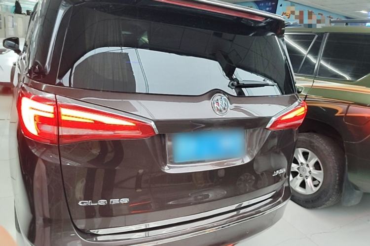 Used Buick GL8 2017 ES 28T Flagship Model China V Standard Rear