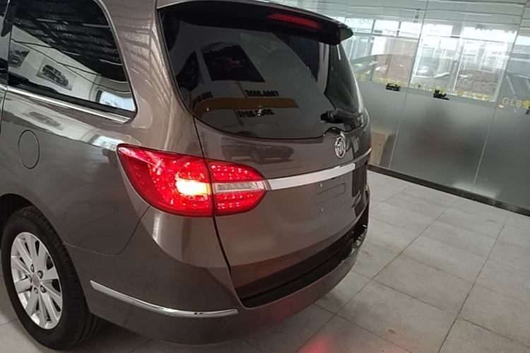Used Buick GL8 2017 25S Prestige Version China V Standard Rear