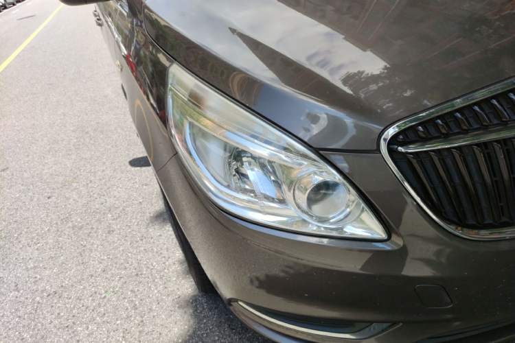 Used Buick GL8 2017 25S Luxury Version China V Standard Right Front Headlight