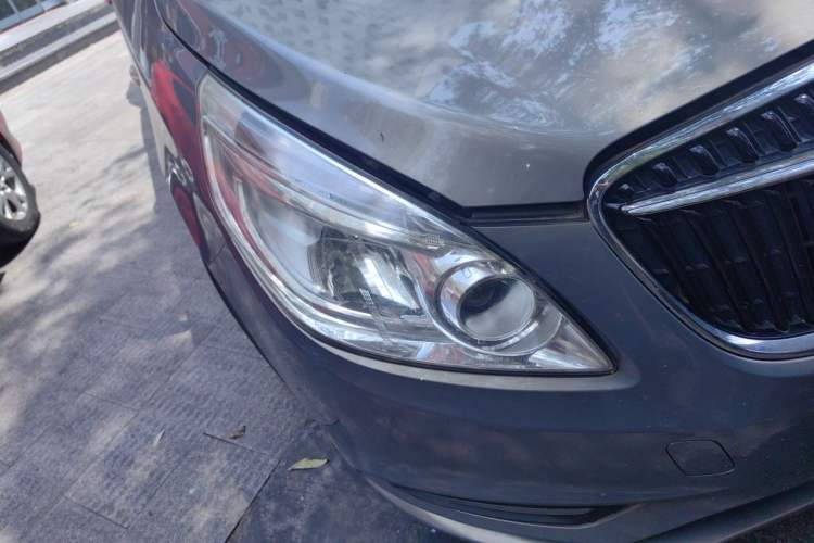 Used Buick GL8 2017 25S Prestige Version China V Standard Right Front Headlight