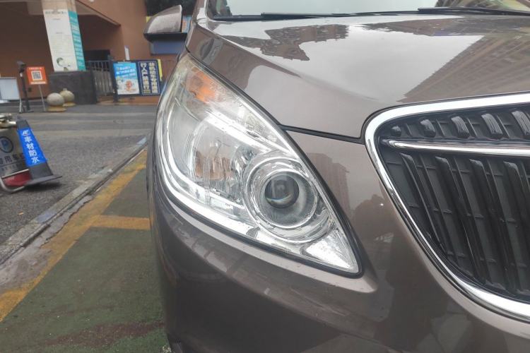 Used Buick GL8 2017 25S Prestige Version China V Standard Right Front Headlight