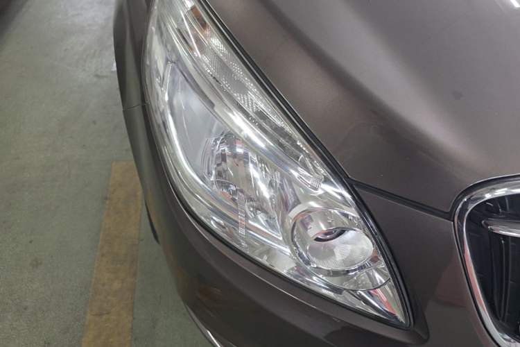 Used Buick GL8 2017 25S Comfort Version China V Standard Right Front Headlight