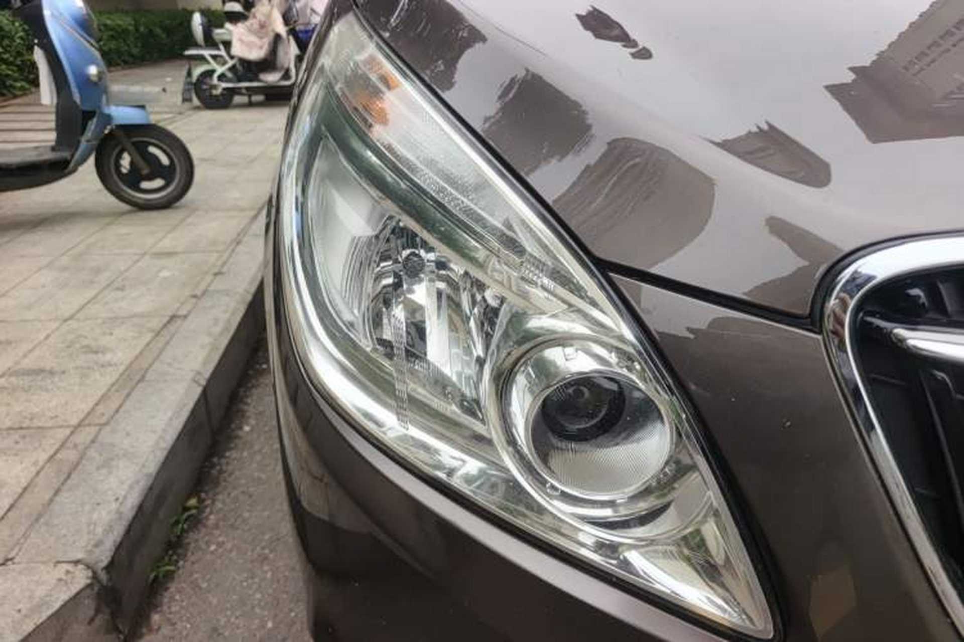 Used Buick GL8 2017 25S Comfort Version China V Standard Right Front Headlight