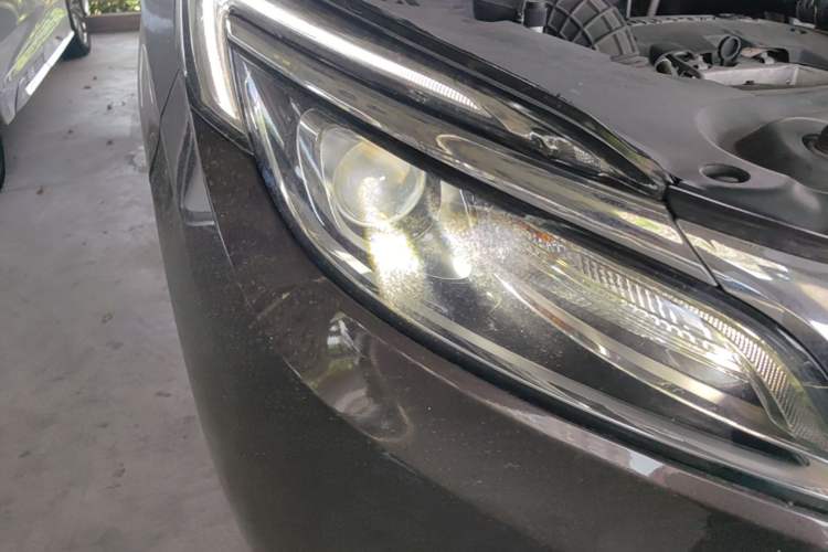 Used Buick GL8 2017 ES 28T Comfort Model China V Standard Right Front Headlight
