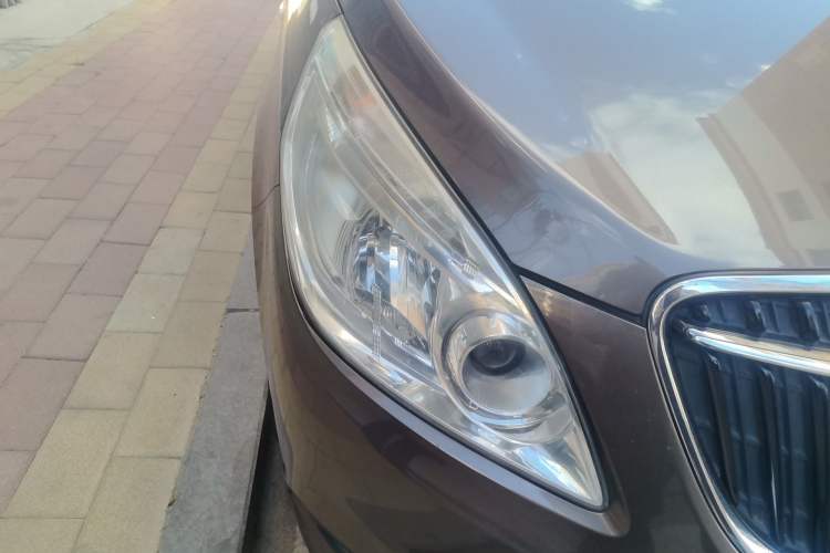 Used Buick GL8 2017 25S Luxury Version China V Standard Right Front Headlight