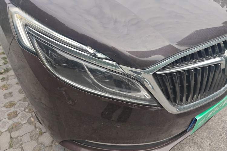 Used Buick GL8 2017 ES 28T Flagship Model China V Standard Right Front Headlight