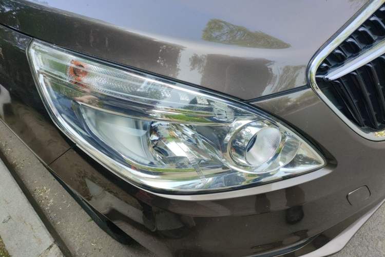 Used Buick GL8 2017 25S Luxury Version China V Standard Right Front Headlight