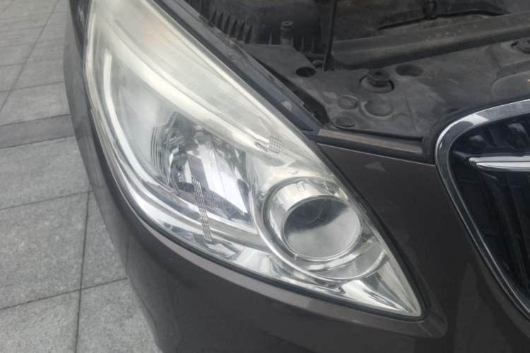 Used Buick GL8 2017 25S Luxury Version China V Standard Right Front Headlight