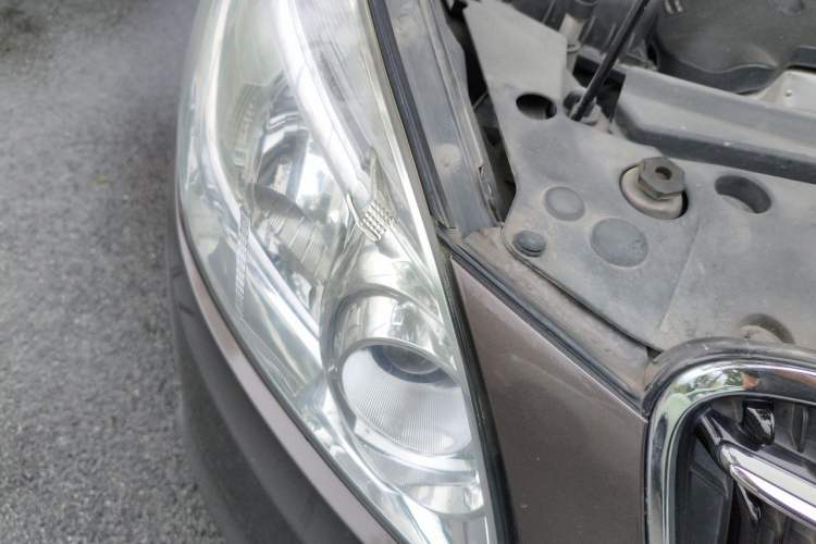 Used Buick GL8 2017 25S Luxury Version China V Standard Right Front Headlight
