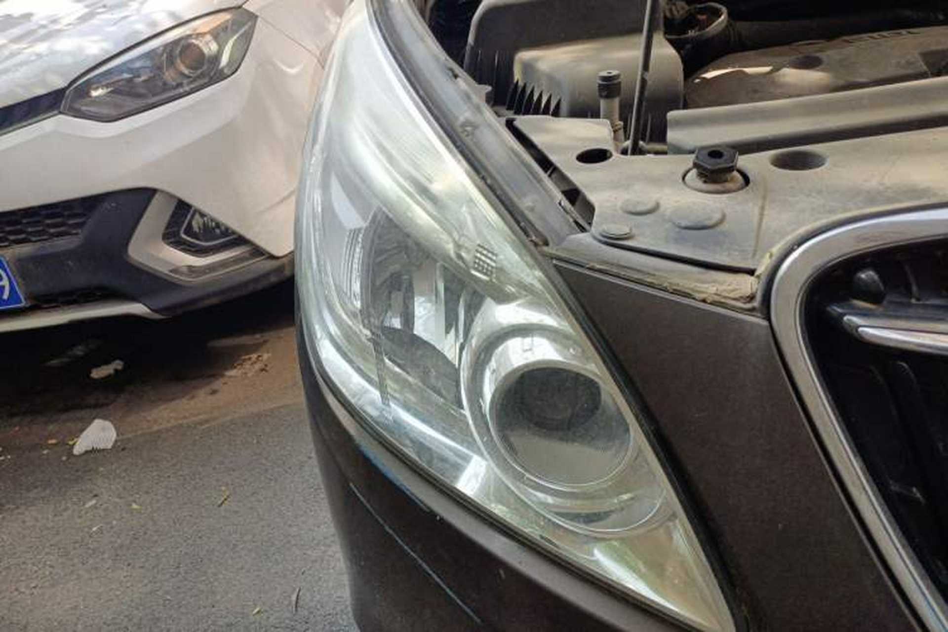 Used Buick GL8 2017 25S Prestige Version China V Standard Right Front Headlight