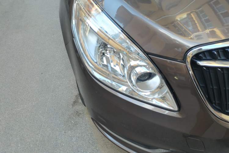 Used Buick GL8 2017 25S Luxury Version China V Standard Right Front Headlight