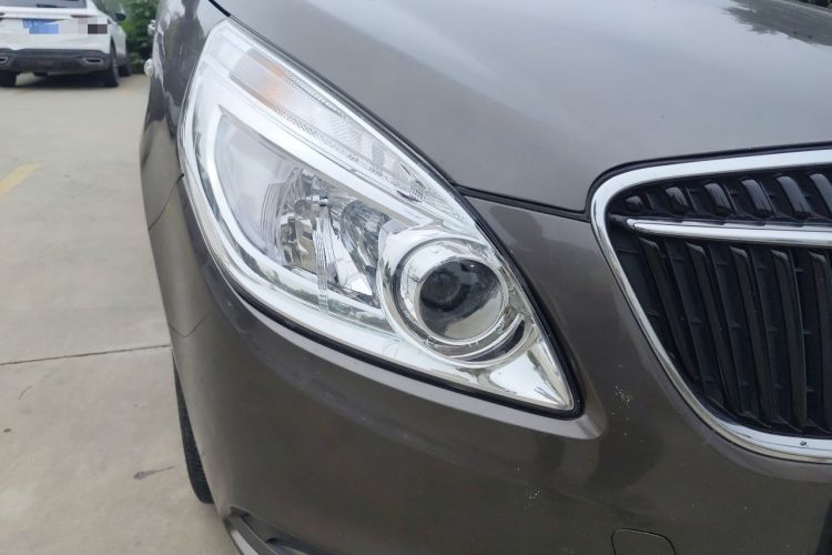Used Buick GL8 2017 25S Luxury Version China V Standard Right Front Headlight