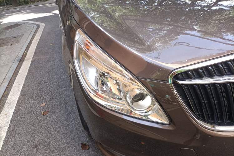Used Buick GL8 2017 25S Luxury Version China V Standard Right Front Headlight