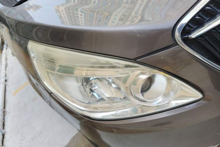 Used Buick GL8 2017 25S Luxury Version China V Standard Right Front Headlight