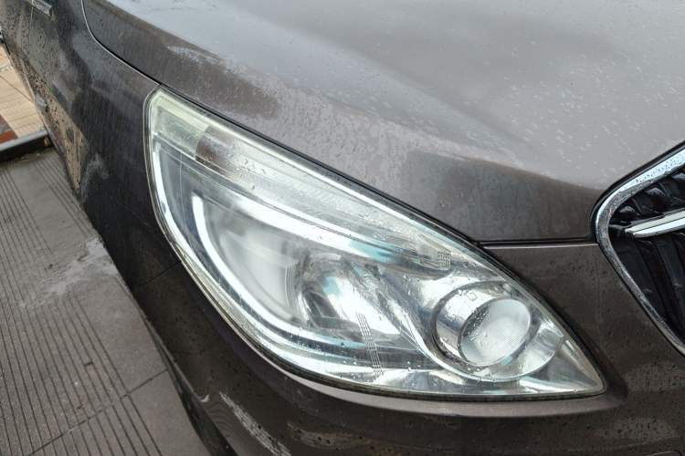 Used Buick GL8 2017 25S Luxury Version China V Standard Right Front Headlight