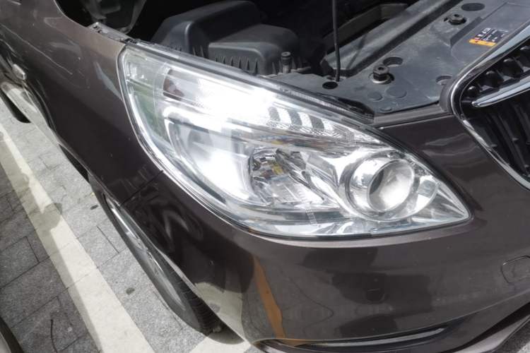 Used Buick GL8 2017 25S Luxury Version China V Standard Right Front Headlight