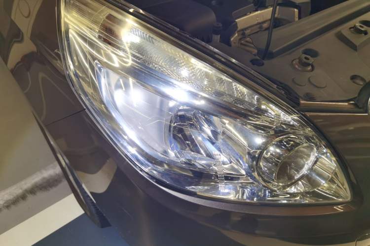 Used Buick GL8 2017 25S Prestige Version China V Standard Right Front Headlight