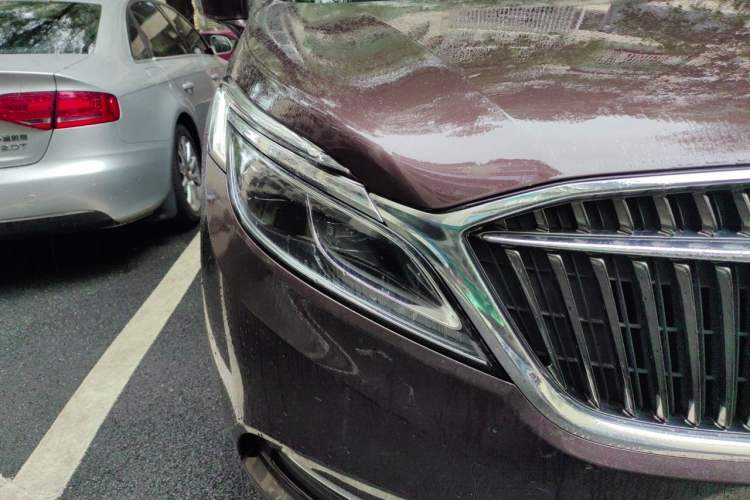 Used Buick GL8 2017 ES 28T Luxury Model China V Standard Right Front Headlight