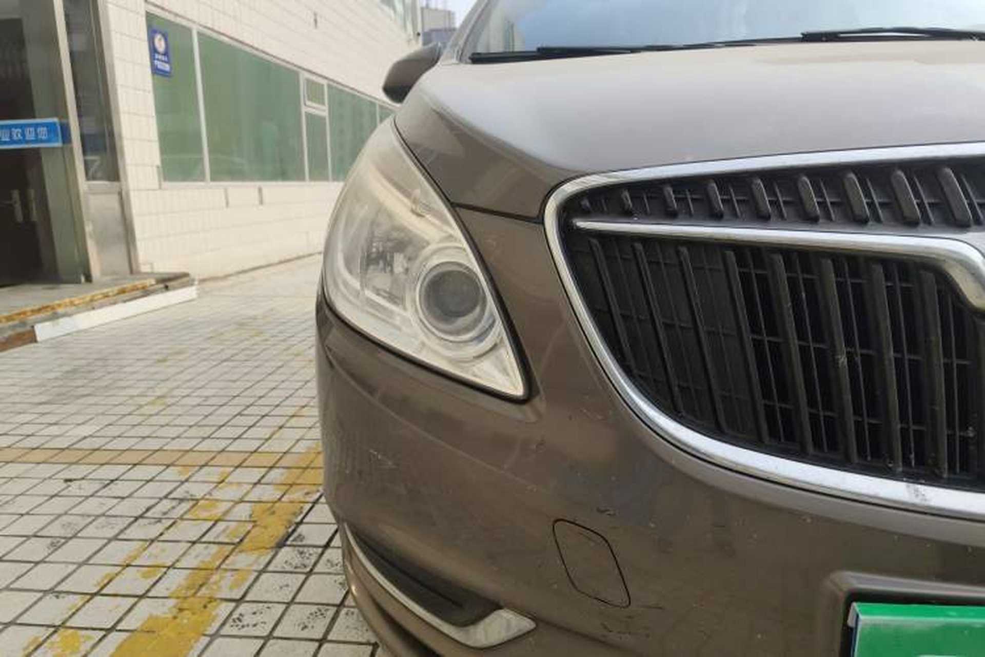 Used Buick GL8 2017 25S Comfort Version China V Standard Right Front Headlight
