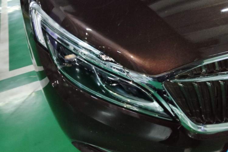 Used Buick GL8 2017 ES 28T Luxury Model China V Standard Right Front Headlight