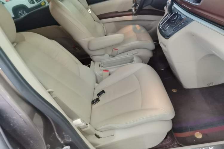 Used Buick GL8 2017 25S Prestige Version China V Standard Right Front Seat